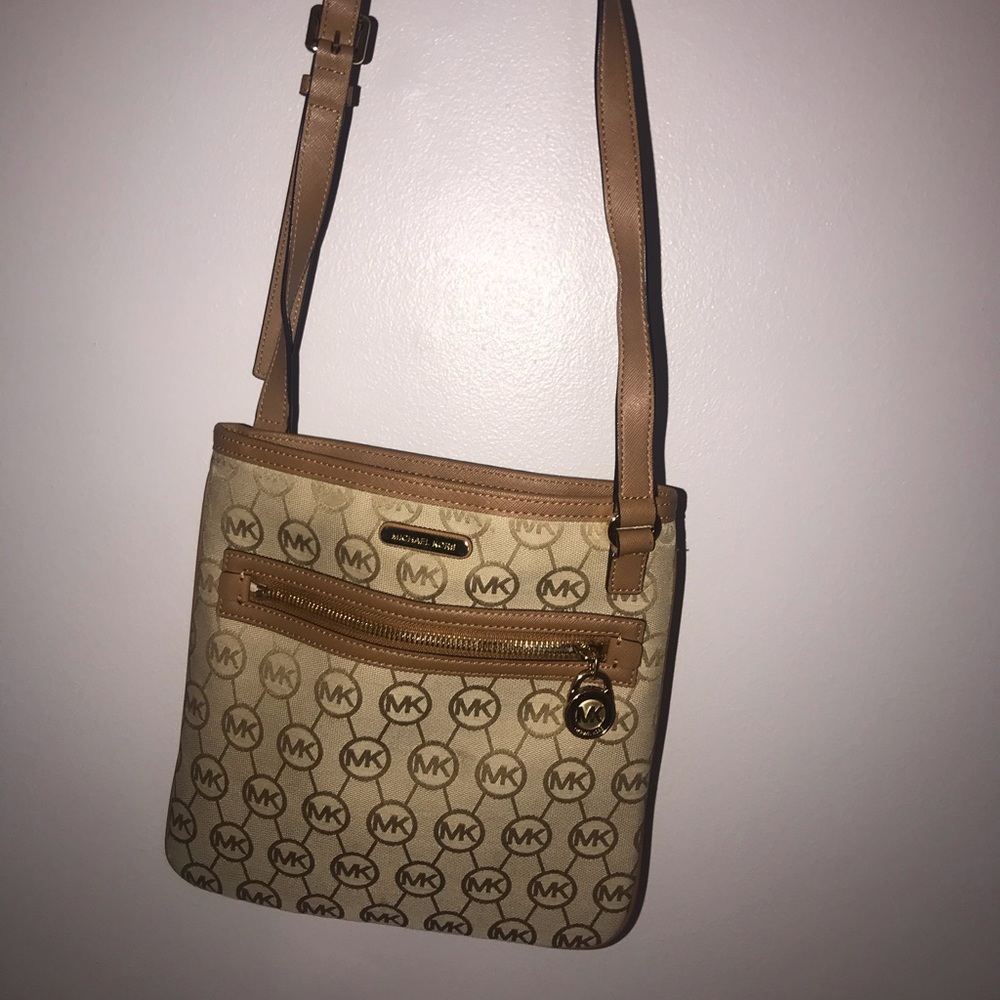 Michael Kors Crossbody
